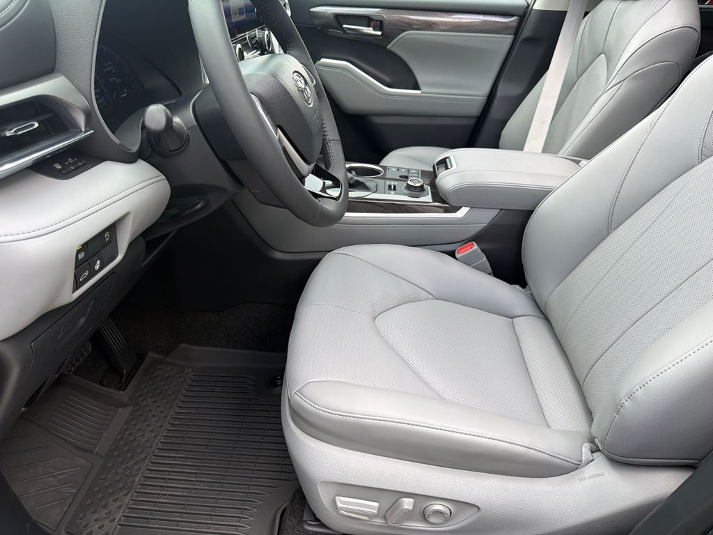 2026 Toyota Highlander Limited