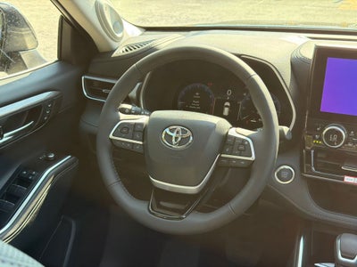 2026 Toyota Highlander Limited