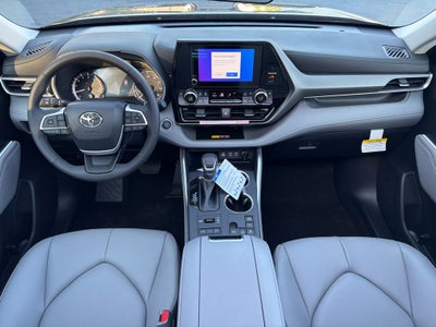2026 Toyota Highlander XLE