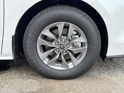 2026 Toyota Sienna XLE 7 Passenger