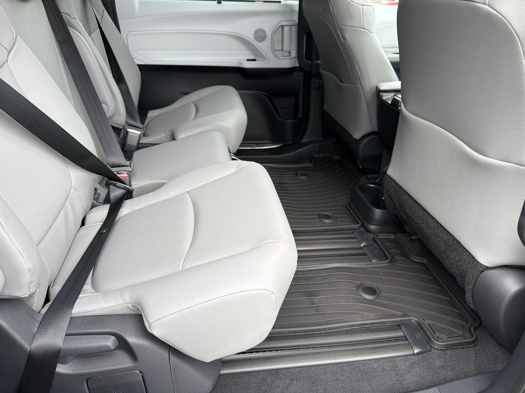 2026 Toyota Sienna XLE 7 Passenger