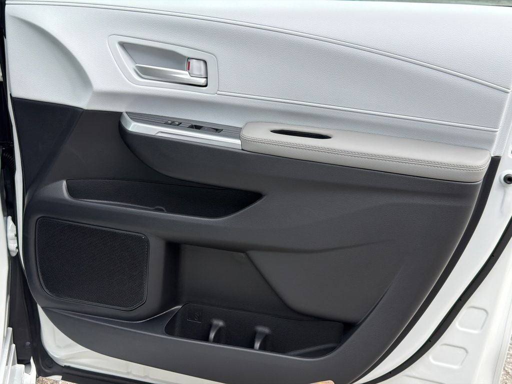 2026 Toyota Sienna XLE 7 Passenger