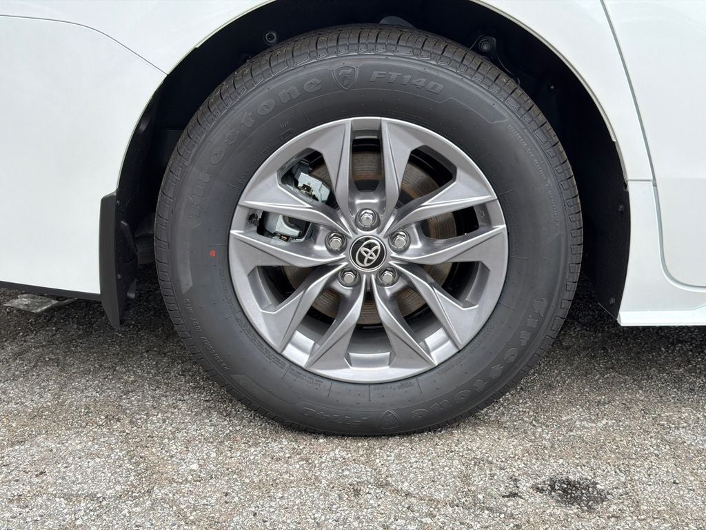2026 Toyota Sienna XLE 7 Passenger
