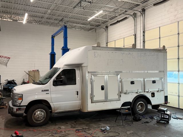 2019 Ford E-350SD Base Cutaway