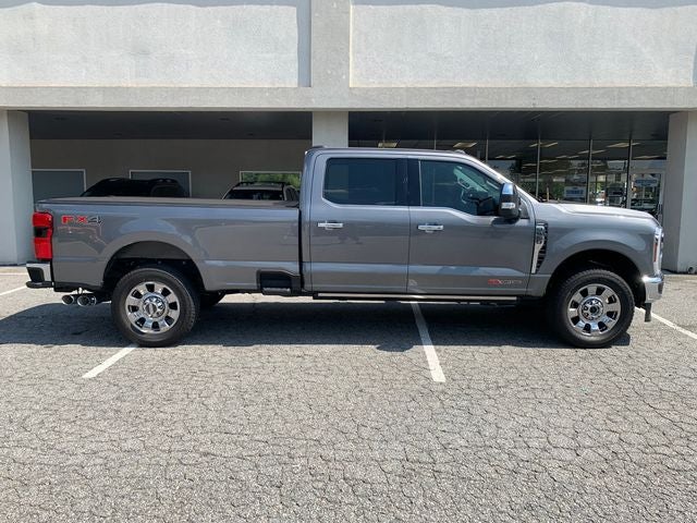 2024 Ford F-350SD Lariat