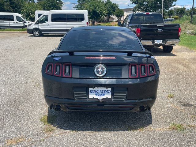 2014 Ford Mustang V6