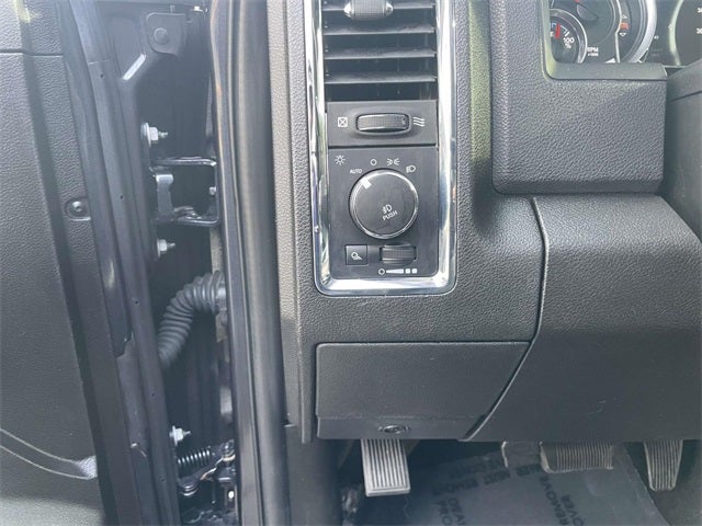 2019 RAM 1500 Classic Laramie