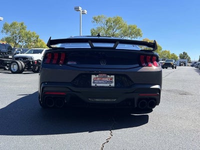 2025 Ford Mustang Dark Horse