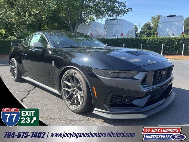 2026 Ford Mustang Dark Horse