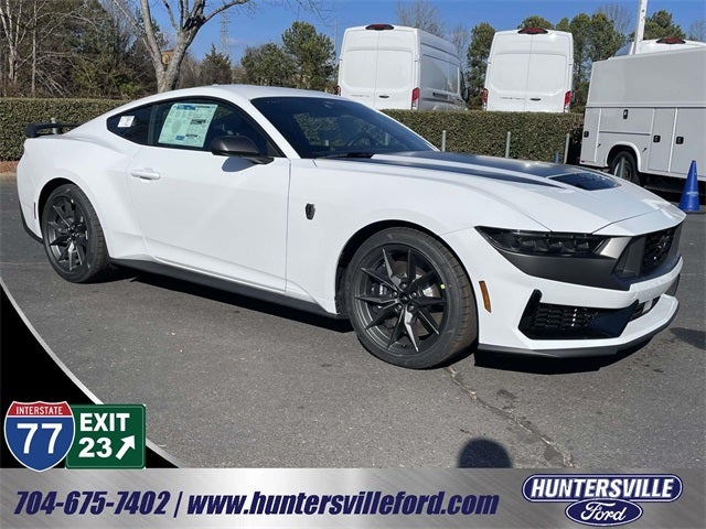 2026 Ford Mustang Dark Horse