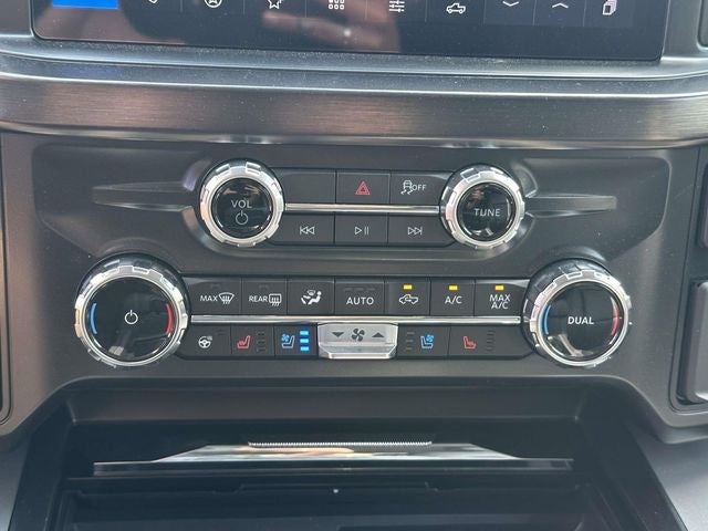 2026 Ford F-450SD Lariat DRW