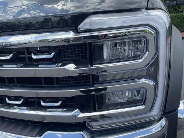 2026 Ford F-550SD Lariat DRW