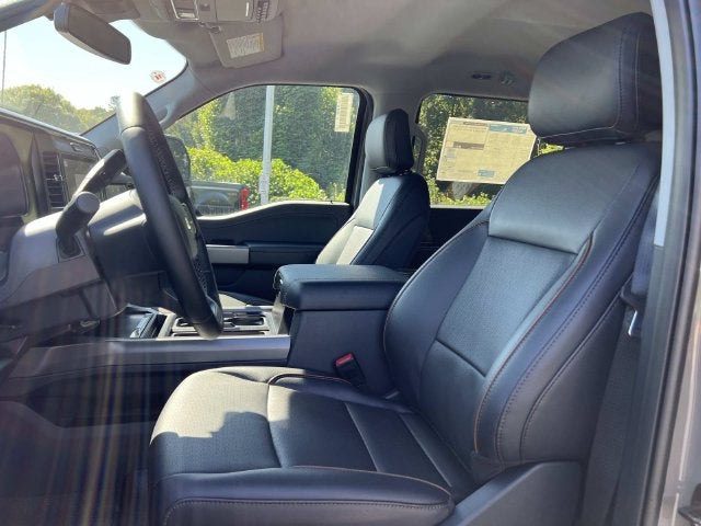 2027 Ford F-450SD Lariat DRW