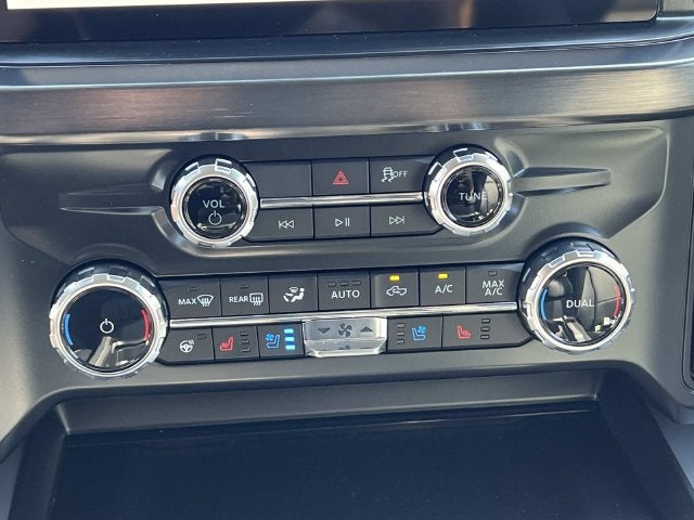 2027 Ford F-450SD Lariat DRW