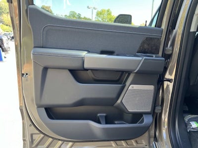 2027 Ford F-450SD Lariat DRW