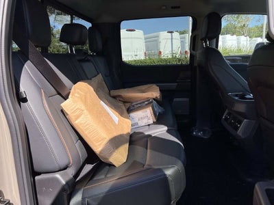 2027 Ford F-450SD Lariat DRW