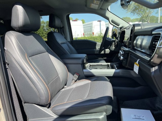 2027 Ford F-450SD Lariat DRW