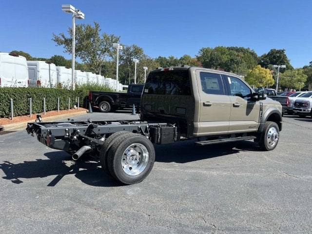 2027 Ford F-450SD Lariat DRW