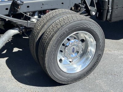 2027 Ford F-450SD Lariat DRW