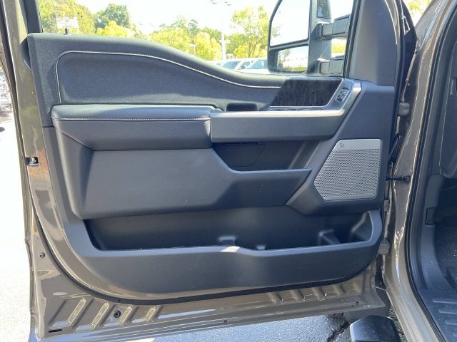 2027 Ford F-450SD Lariat DRW