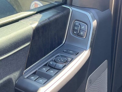 2027 Ford F-450SD Lariat DRW