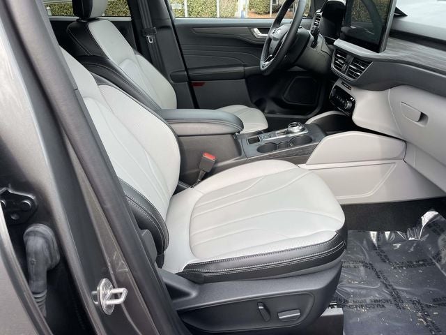 2025 Ford Escape Plug-In Hybrid Base