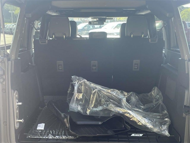 2025 Ford Bronco Badlands RTR