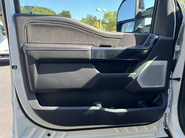 2027 Ford F-250SD Platinum