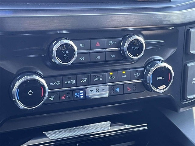 2025 Ford F-250SD Lariat BLACK WIDOW by FOX FACTORY