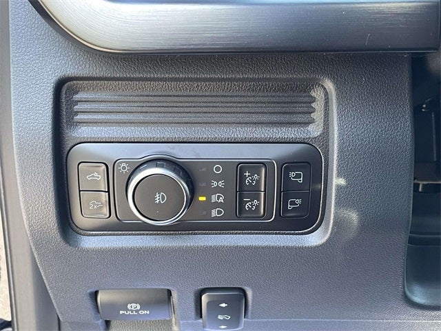 2025 Ford F-250SD Lariat BLACK WIDOW by FOX FACTORY