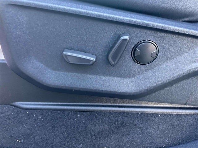 2026 Ford F-250SD Lariat BLACK WIDOW by FOX FACTORY