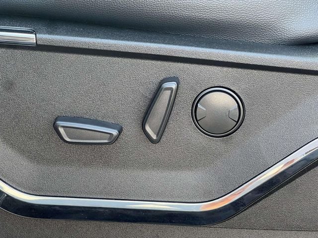 2024 Ford F-250SD Lariat BLACK WIDOW by FOX FACTORY