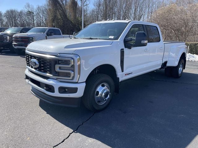 2026 Ford F-350SD Platinum DRW