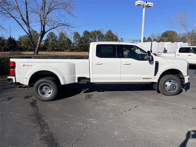 2026 Ford F-350SD Platinum DRW