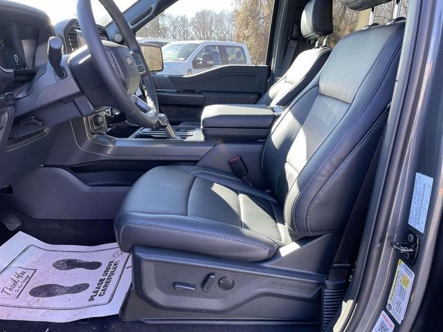 2025 Ford F-150 Lariat BLACK WIDOW by FOX FACTORY