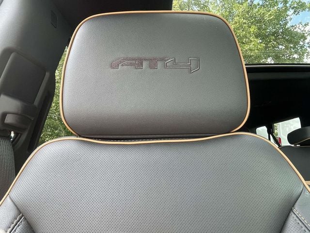 2024 GMC Yukon XL AT4