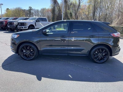 2022 Ford Edge SE