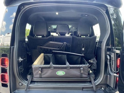 2024 Land Rover Defender 130 X-Dynamic SE