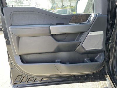 2023 Ford F-150 Lightning Lariat