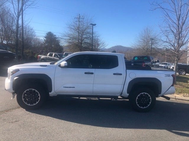 2025 Toyota Tacoma Hybrid TRD Off Road