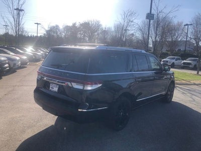 2022 Lincoln Navigator L Reserve