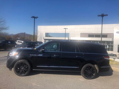 2022 Lincoln Navigator L Reserve