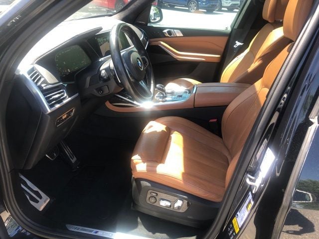 2021 BMW X7 M50i