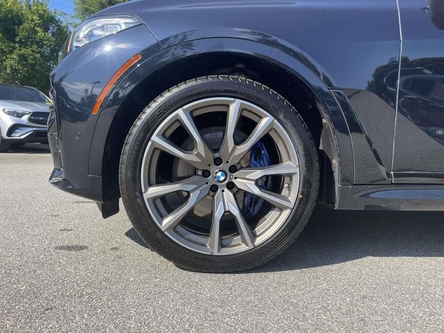 2021 BMW X7 M50i