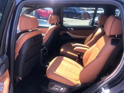 2021 BMW X7 M50i