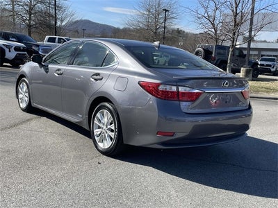 2015 Lexus ES 300h