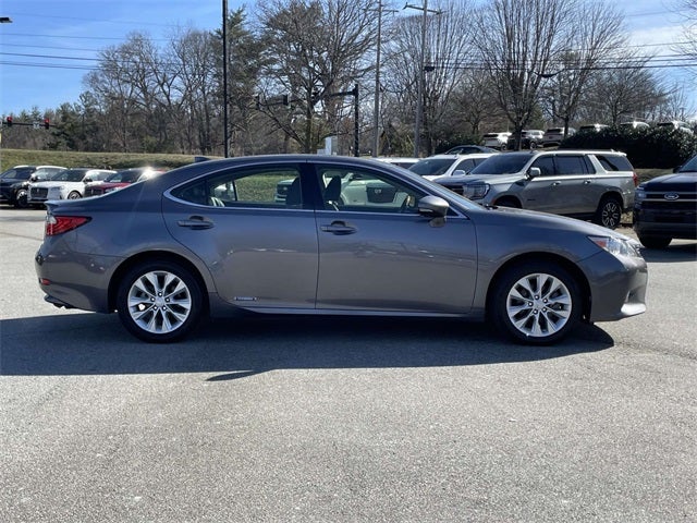 2015 Lexus ES 300h