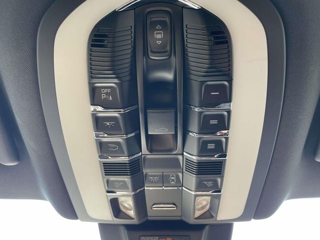 2018 Porsche Macan Sport Edition