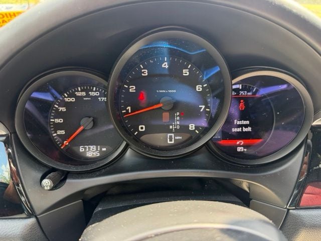 2018 Porsche Macan Sport Edition