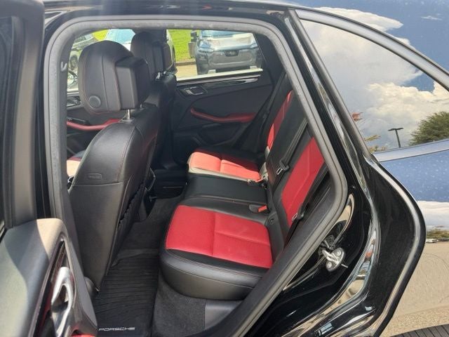 2018 Porsche Macan Sport Edition